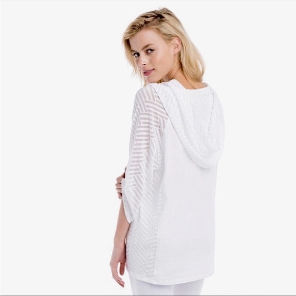 LOLE Women's Reggae Hoodie in white - Picture 6 of 14